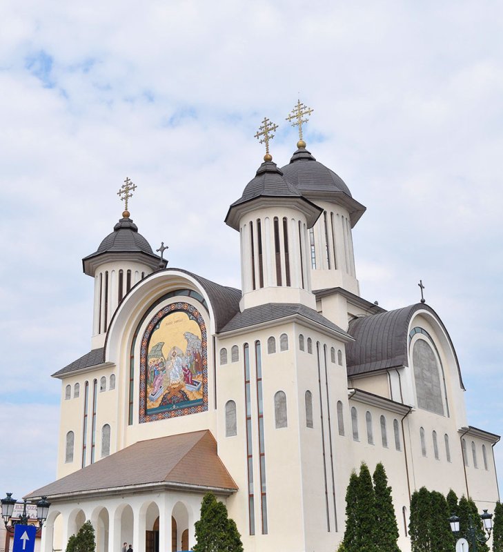 Simpozion internaţional în Episcopia Severinului şi Strehaiei 79352