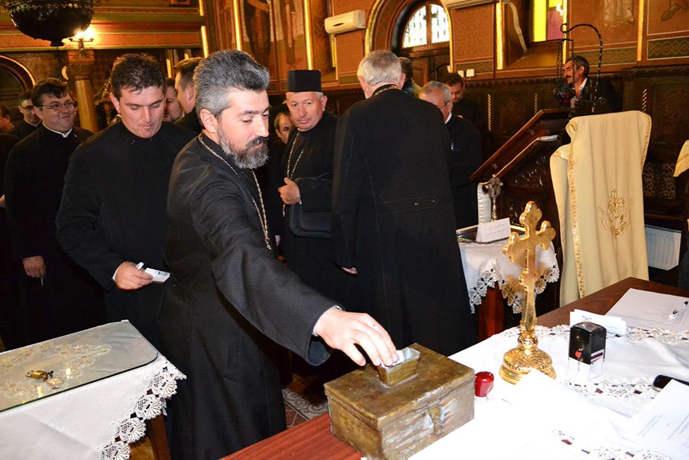 Alegeri pentru Adunarea eparhială în Episcopia Caransebeşului 79326