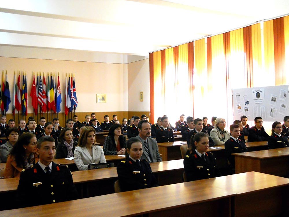 Simpozion dedicat Sfinţilor Martiri Brâncoveni la Colegiul Militar din Breaza 79335