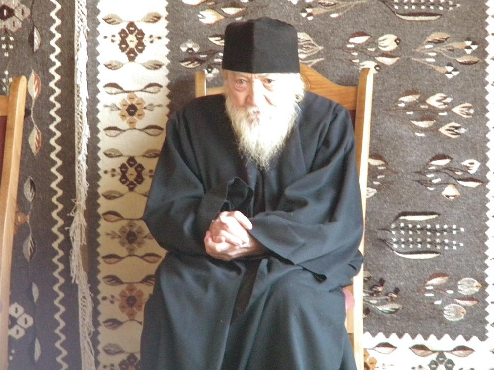 Un mare duhovnic de pe Defileul Jiului 79298