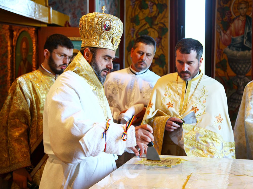 Sfinţirea bisericii Parohiei Bădeni din Buzău 79274