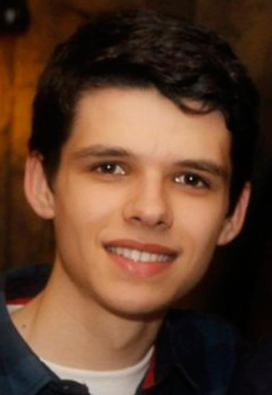 Seminaristul ieşean Cătălin Acatrinei, locul I la faza judeţeană a concursului „Tinere Condeie“ 79211