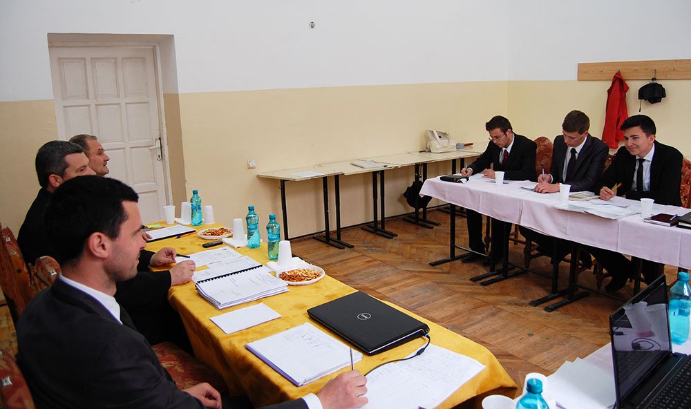 Elevii teologi din Timişoara au susţinut examenul de atestat 79142