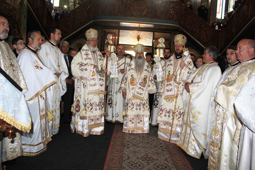 Slujiri arhiereşti în Duminica Femeii Samarinence 79118