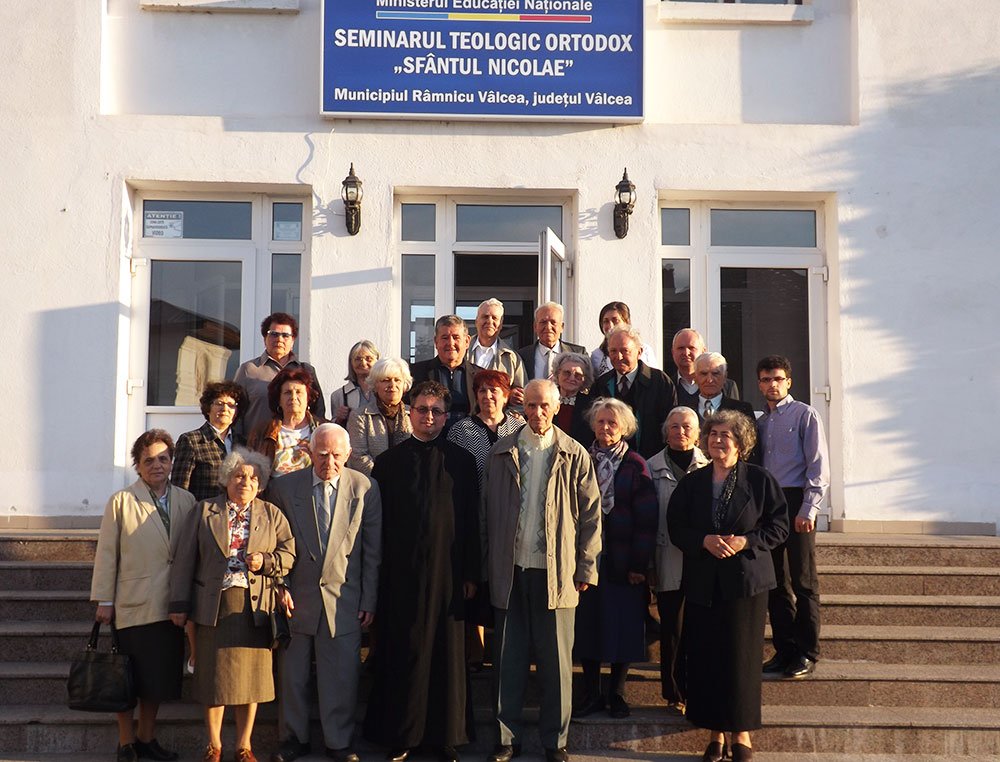 Proiectul catehetic „Calea Mântuirii“ în parohiile vâlcene 79068