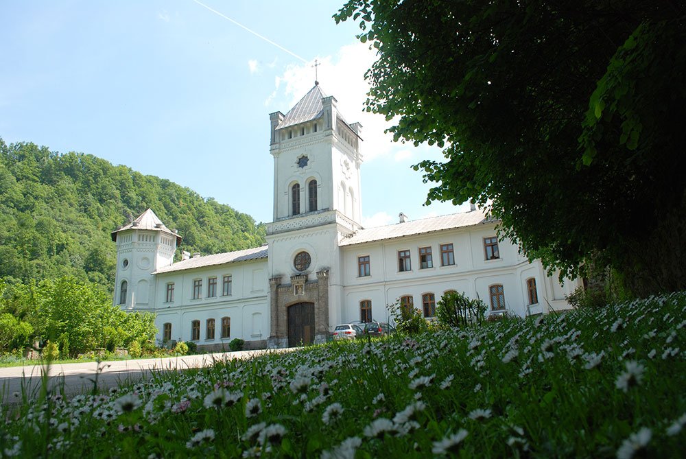 Simpozion în cinstea părintelui Ghelasie Gheorghe la Tismana 79044