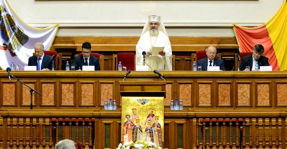 Simpozion Naţional de Teologie la Palatul Patriarhiei 79049