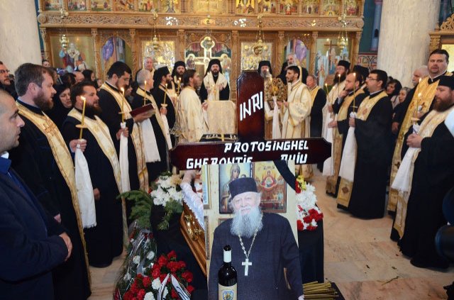 Ctitor de mănăstire şi duhovnic al pelerinilor 79001