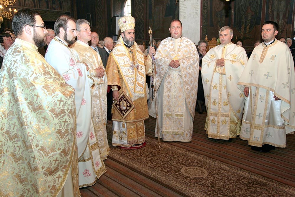 Parohia buzoiană Unguriu, în zi de sărbătoare 78979