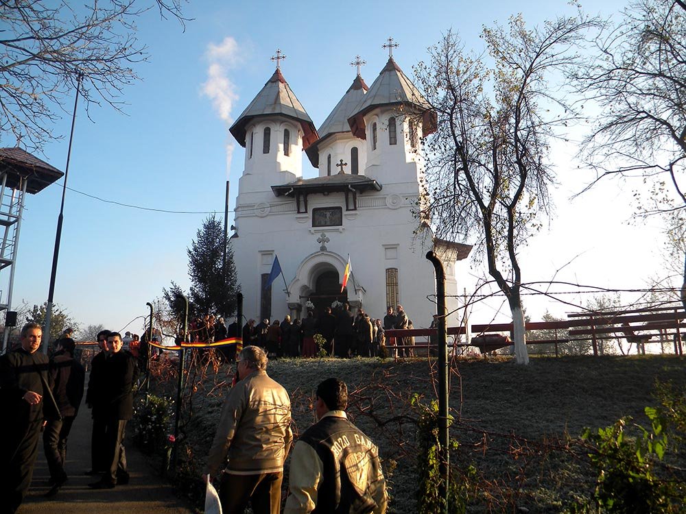 Bucurii duhovniceşti pentru credincioşii olteni 78927