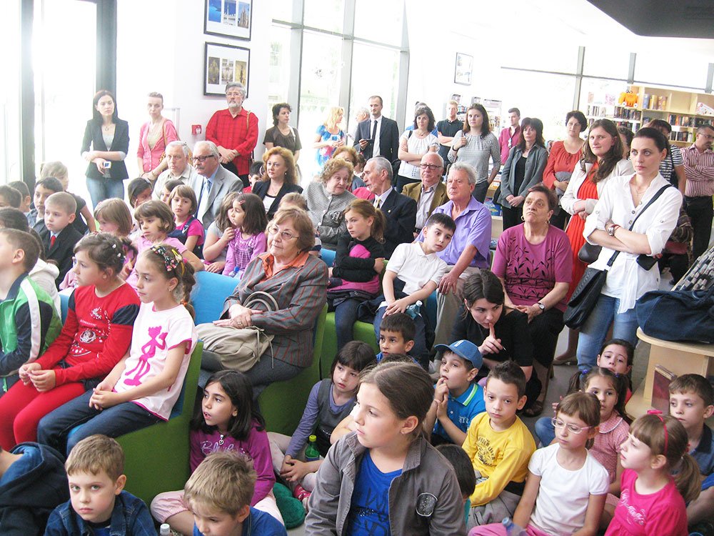 Lansarea cărţii "Pasărea fericirii" în cadrul evenimentului „O carte cât o întreagă aventură!“ 78781