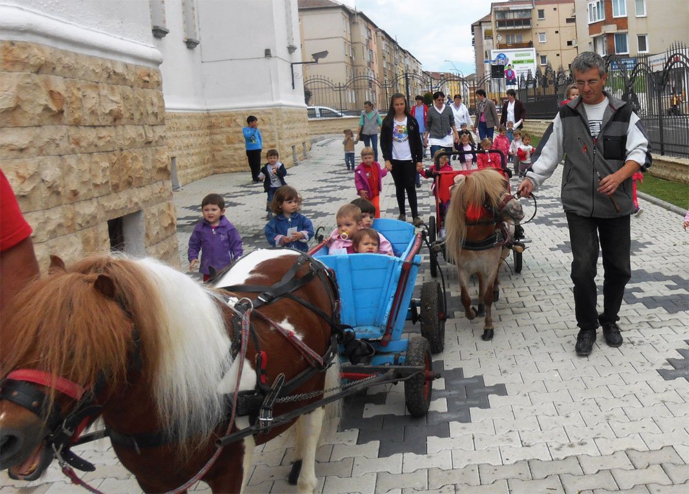 Centrul de zi „Sfânta Irina“ sărbătoreşte doi ani 78732