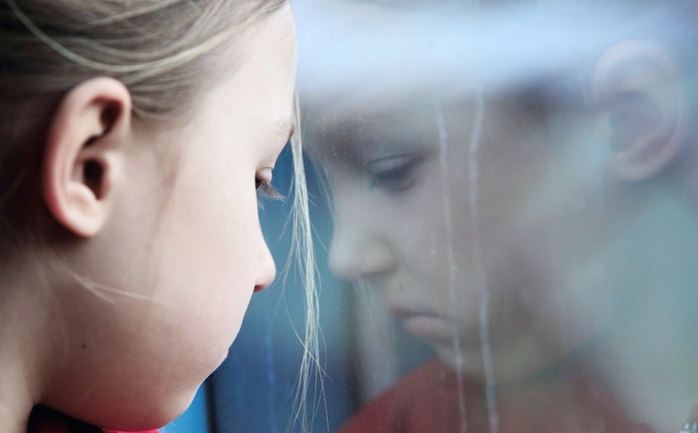 62% dintre copii afirmă că sunt loviţi cu palma sau cureaua 78668