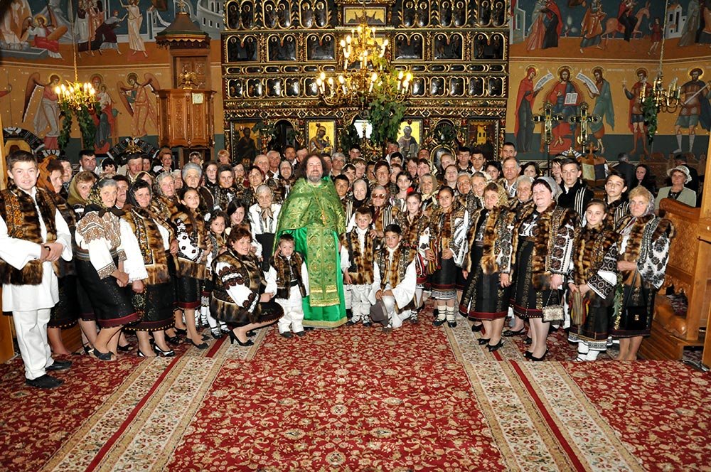 Rusaliile în inima Bucovinei 78685