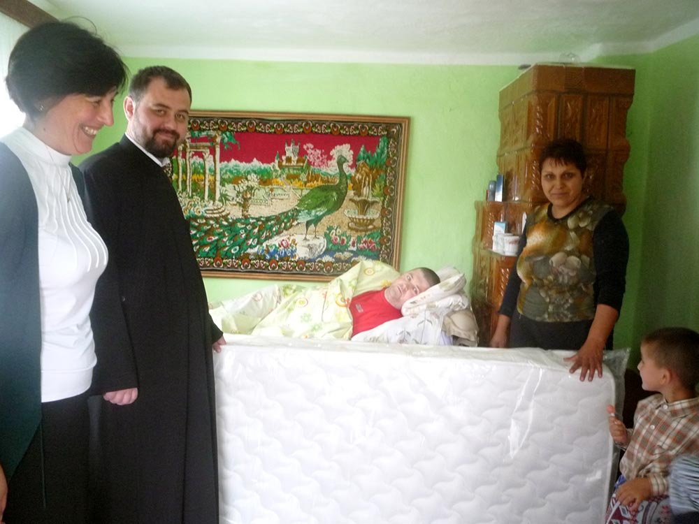 Acţiune caritabilă desfăşurată de Asociaţia „Din inimă pentru aproapele“ 78510