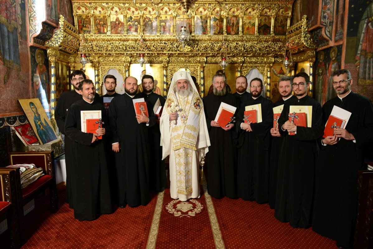 11 noi duhovnici în Arhiepiscopia Bucureştilor 297271