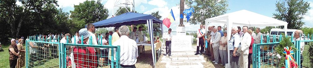 Slujbă de pomenire a eroilor la Stânca-Roznovanu 78369