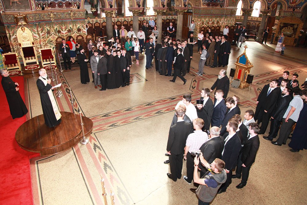 Absolvenţii teologi de la Sibiu au depus jurământul 78275