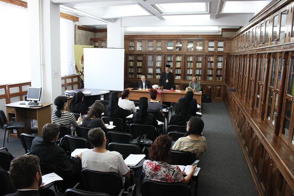 Curs de conservator bunuri culturale în Arhiepiscopia Dunării de Jos 78240