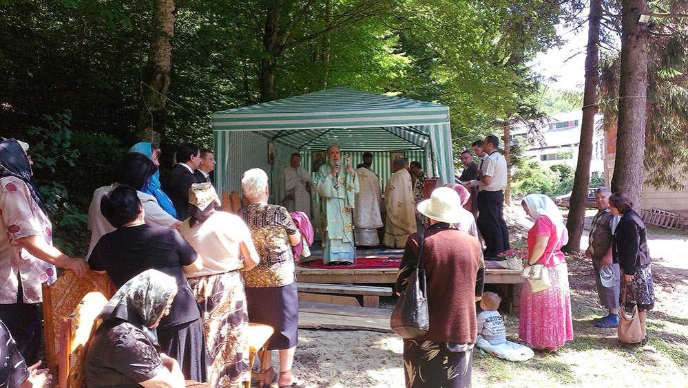 Slujiri la praznicul Sfinţilor Apostoli Petru şi Pavel 78231
