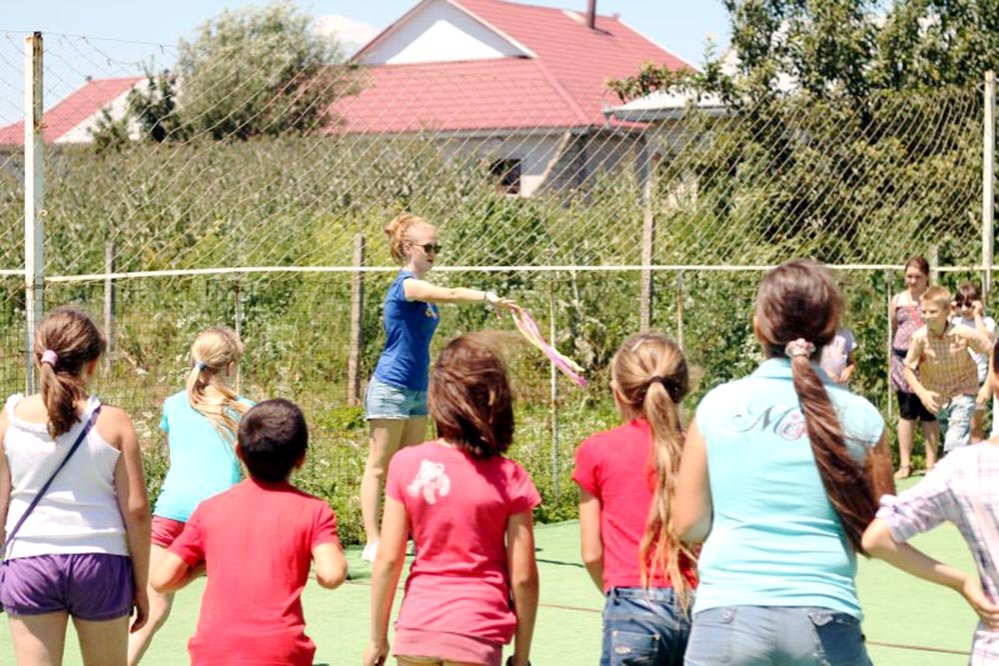 Prin implicare dăruim bucurie 78188