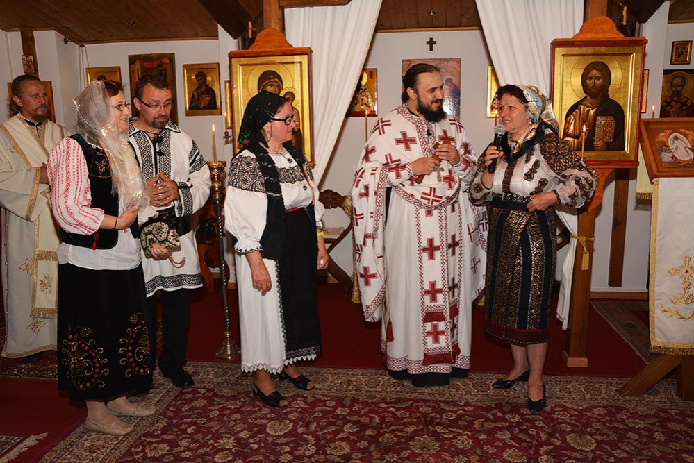 Festivalul portului popular românesc în Italia 78112