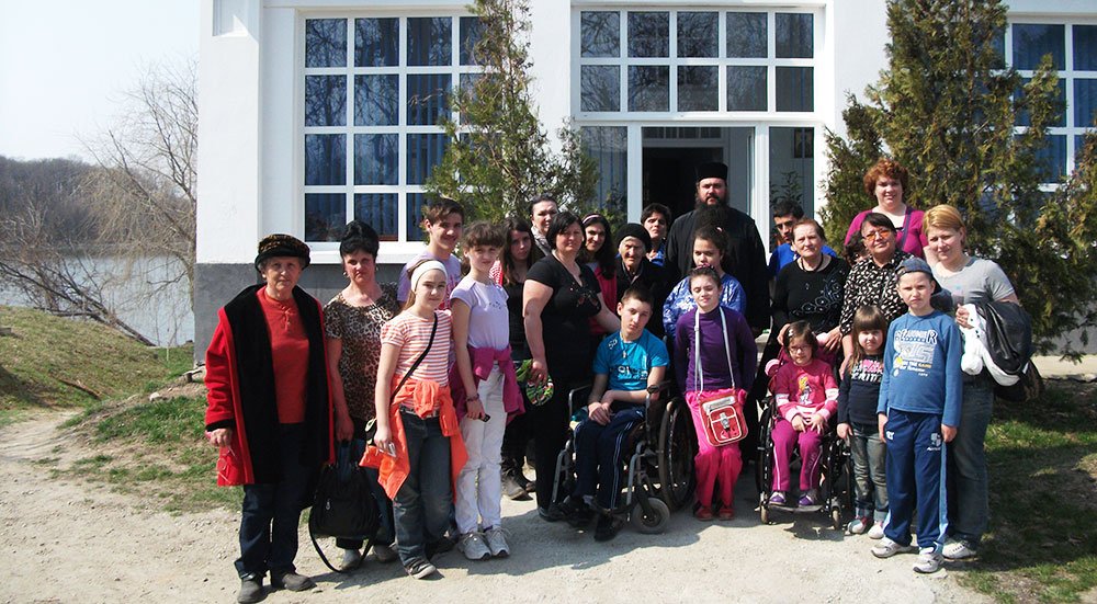 Centrul de la Cernica, în ajutorul săracilor şi bolnavilor 78022