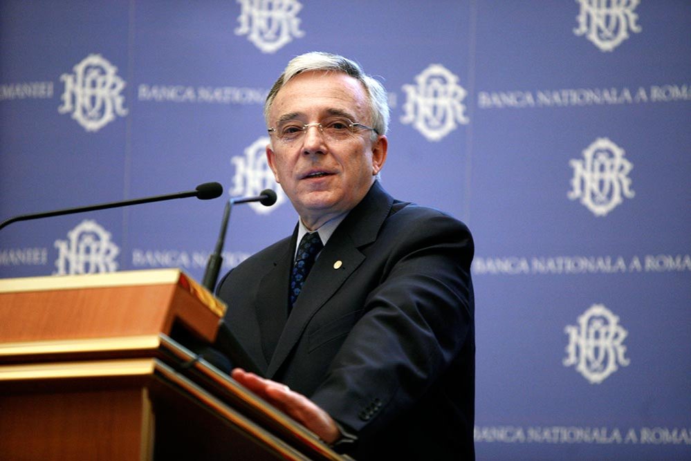 Isărescu: „Sprijin aderarea la euro ca program naţional“ 77904
