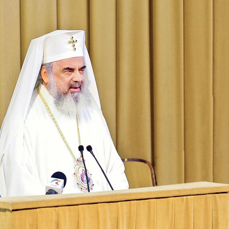 Universitatea - laborator al ştiinţelor dinamice şi comunicare a valorilor perene 77893