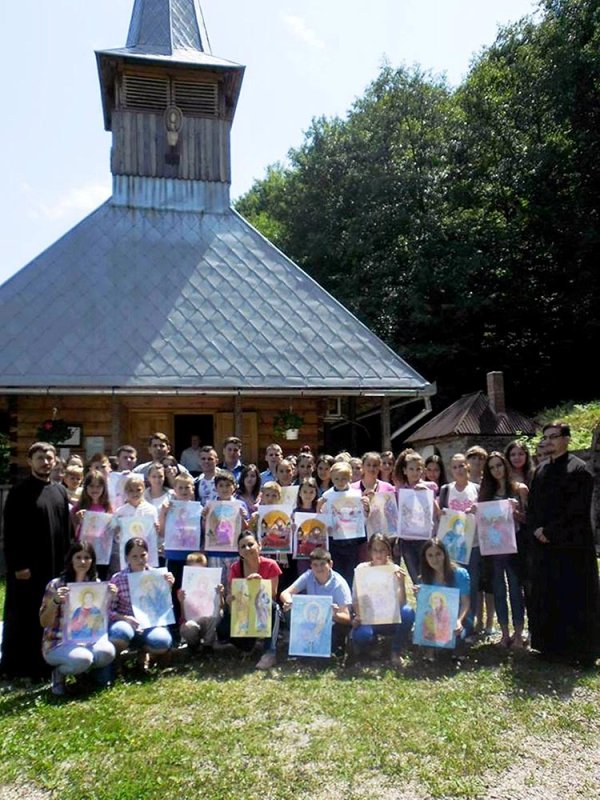 Tabăra „Bucuria de a fi creştin“ în Eparhia Oradiei 77795