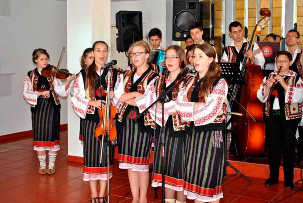 „Acasă la noi“ 77707