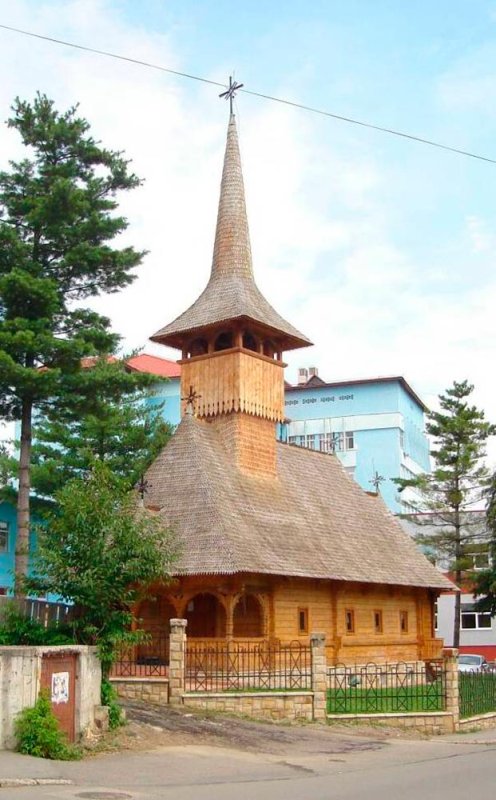 Hramul Sfântului Pantelimon în Moldova 77705