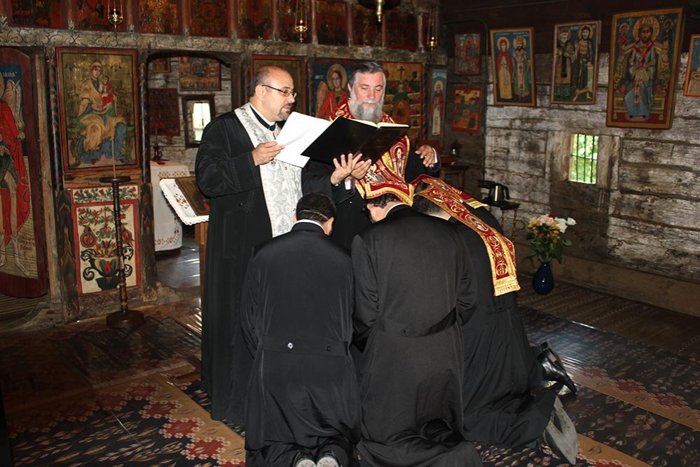 Noi duhovnici în Arhiepiscopia Craiovei 77654