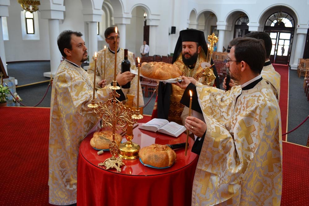 Slujbă de pomenire pentru Patriarhul Teoctist la Caransebeş 77616
