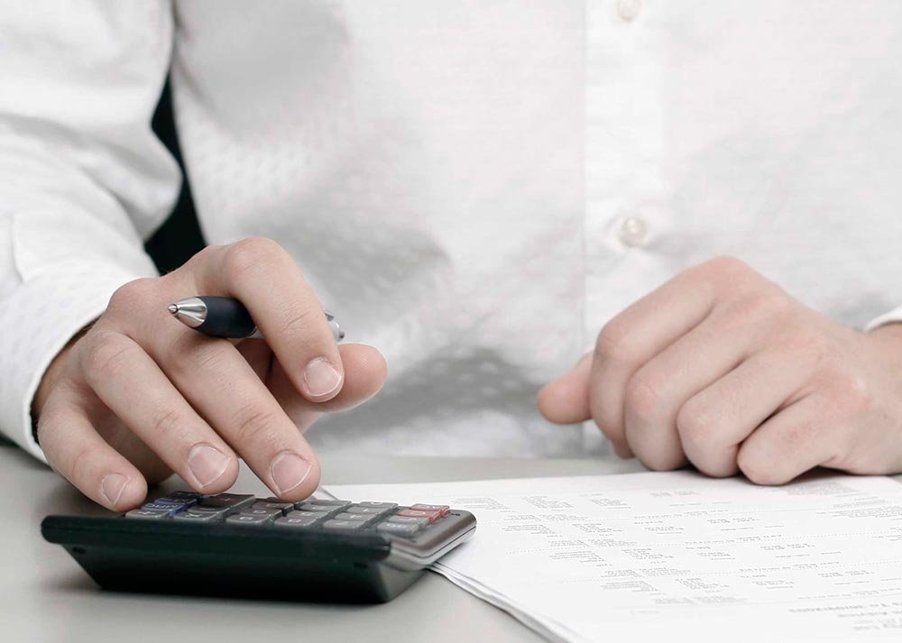 BNR recomandă băncilor să reia creditarea 77532