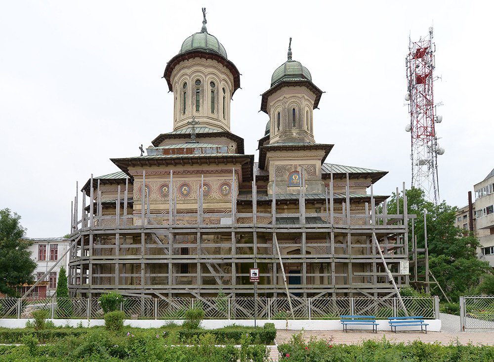 Catedrala de la hotarul de apă al ţării 77499