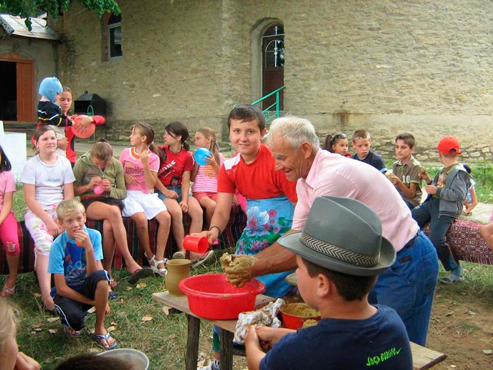 Tabără misionară în Parohia Poiana din Protopopiatul Hârlău 77445