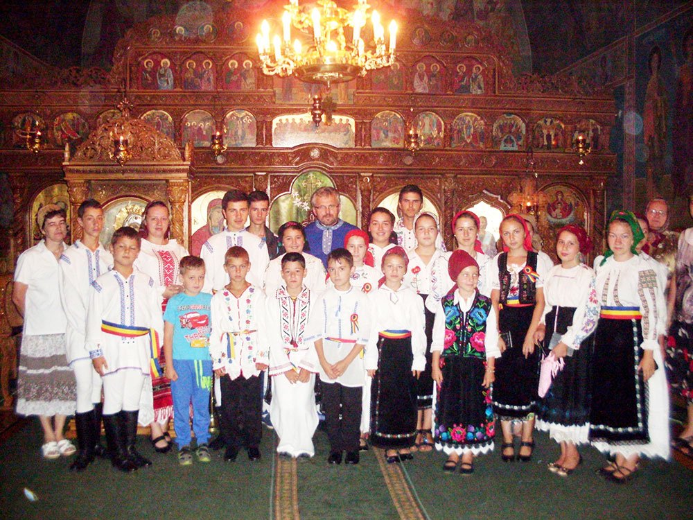 Tabără de creaţie religioasă la Mănăstirea Izbuc 77428