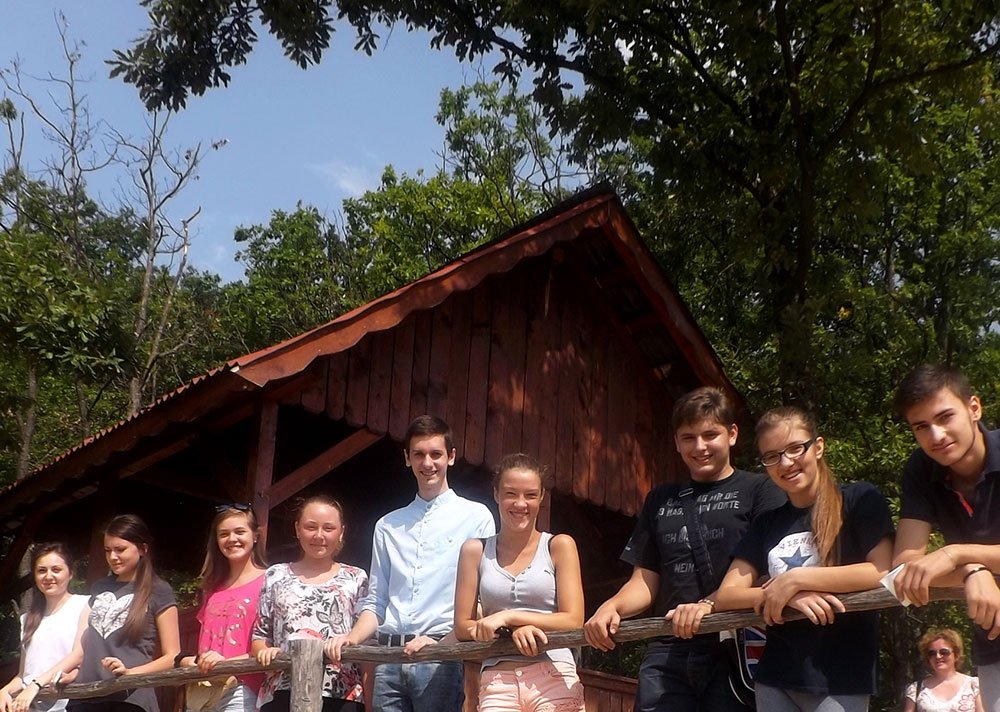 Întâlniri ale tinerilor din Jibou care doresc să se implice în viaţa Bisericii 77327