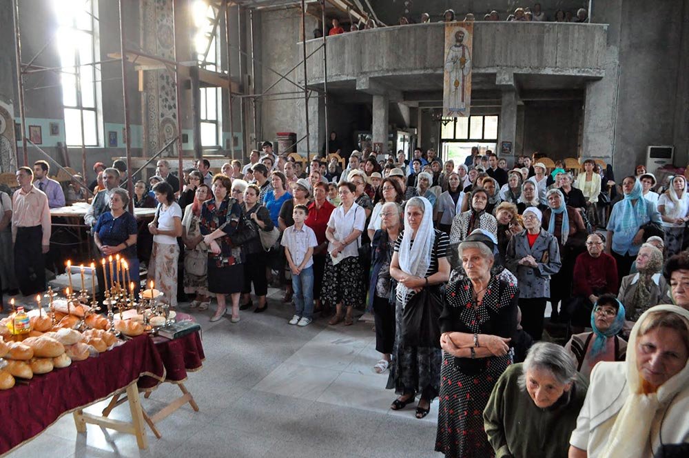 Ieşenii i-au cinstit pe Sfinţii Martiri Brâncoveni 77313