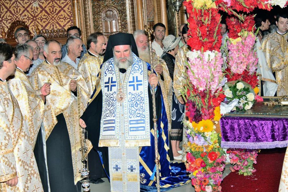 Prohodul Maicii Domnului la Biserica „Precista Mare” din Roman 77314