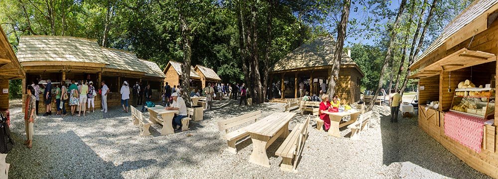 Târgul comunităţilor locale, la ASTRA 77274