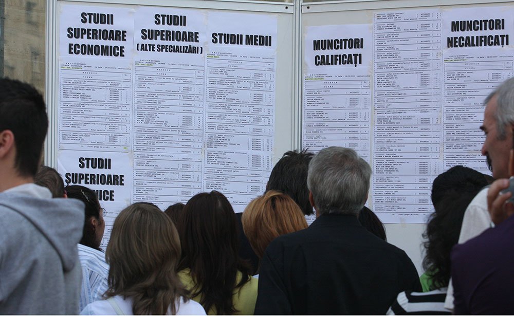 Peste 460.000 de şomeri înregistraţi în luna iulie 77235