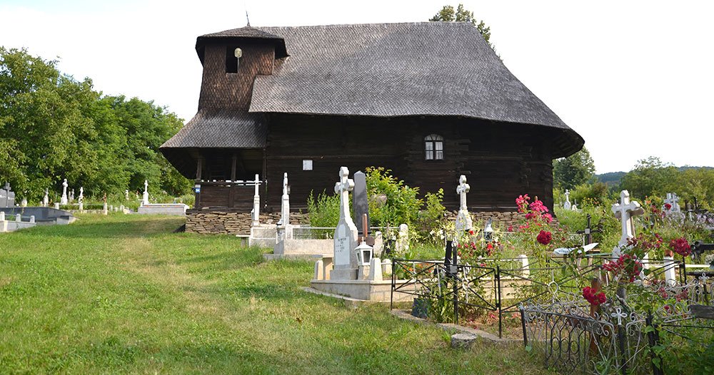 Locaşul Luncanilor, o istorie scrisă pe bârne 77194