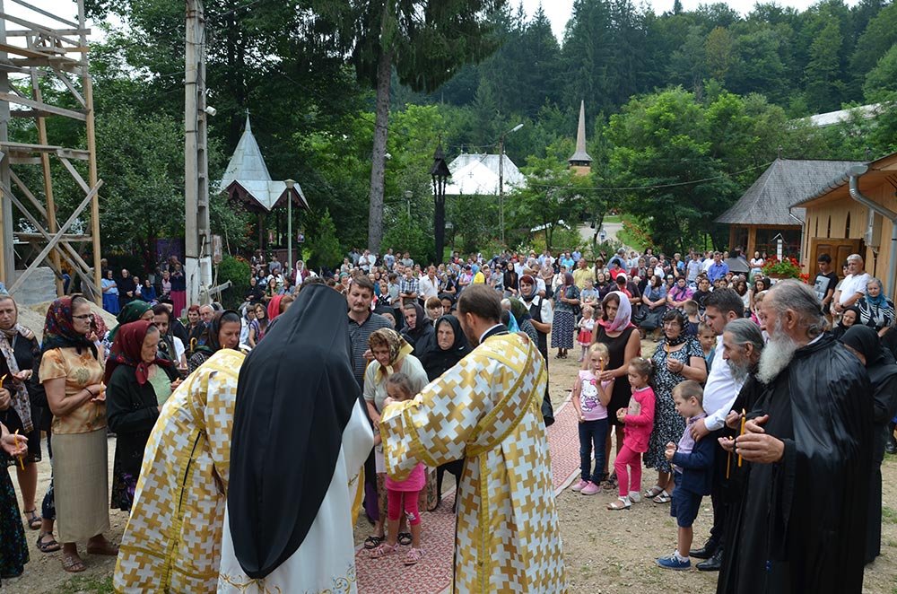 Slujiri arhiereşti în Duminica a 11-a după Rusalii 77203