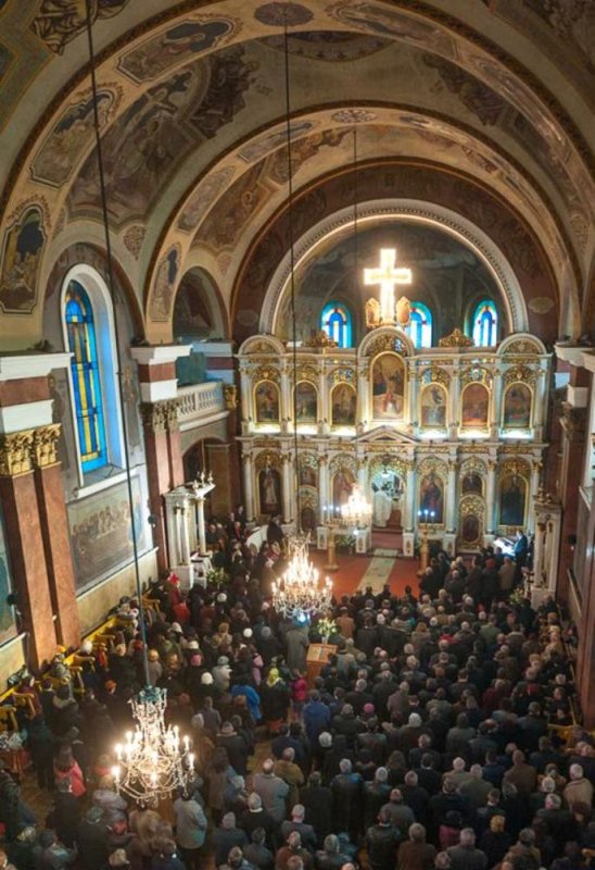 Slujiri arhiereşti la Arad şi Beregsău Mic 77169