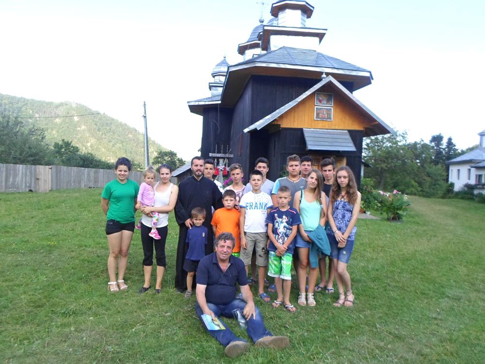 Tabără gratuită pentru copiii din Bordeştii de Jos 77161