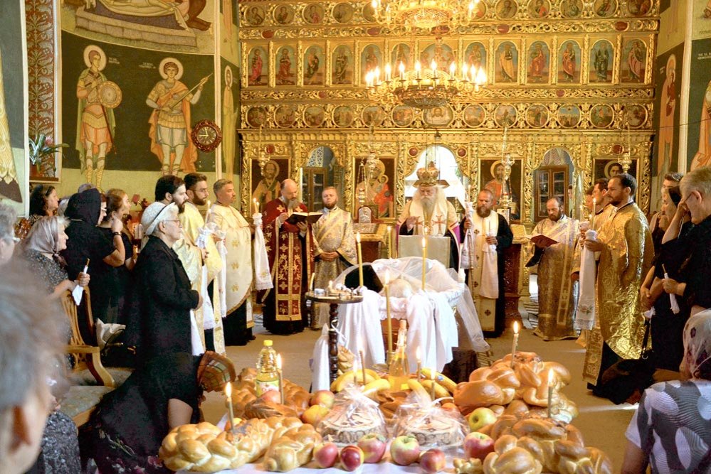 Părintele Octavian Stoica, om al rugăciunii cu viaţă pilduitoare 77154