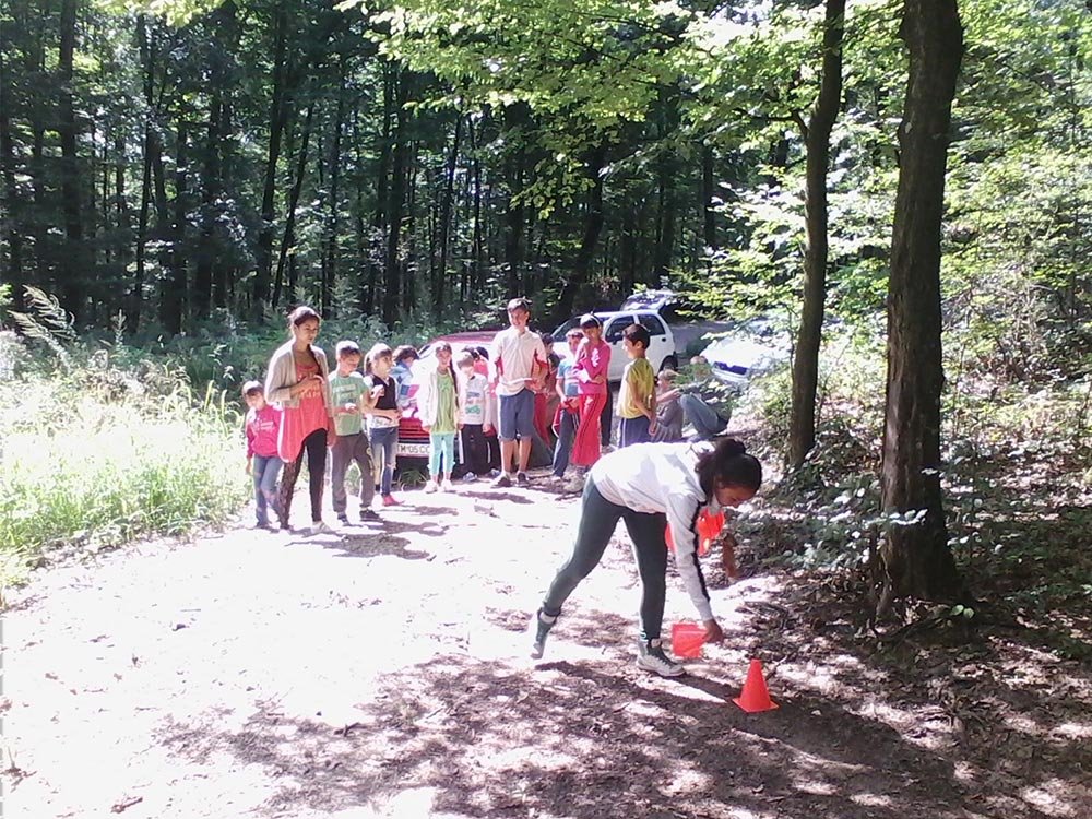 Atelierele de dezvoltare personală pentru copiii din centrele educaţionale 77093