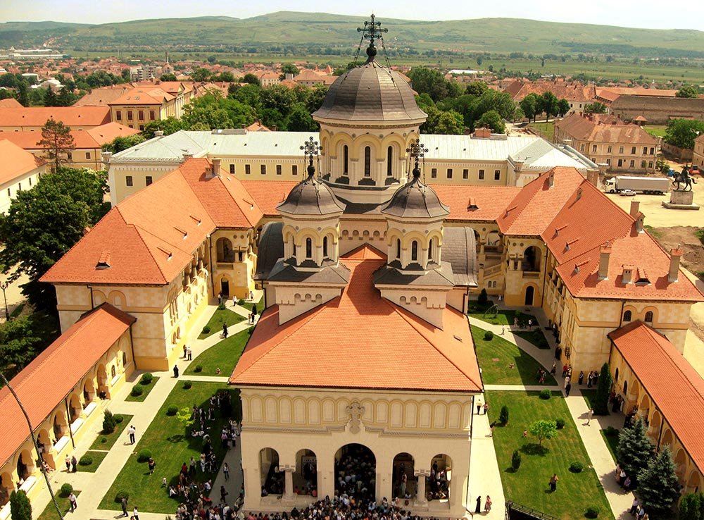 Expoziţia de carte românească veche la Alba Iulia 77086